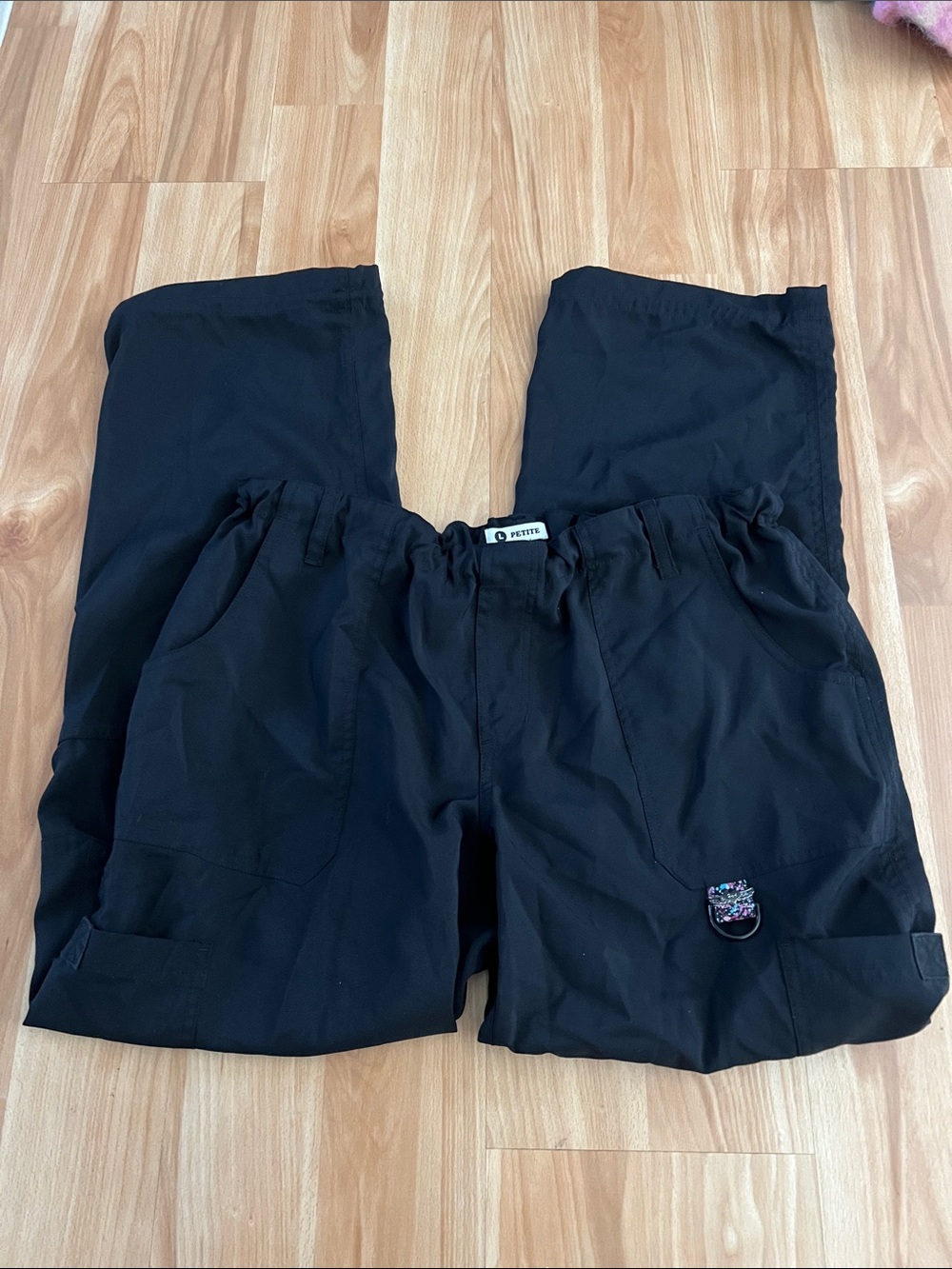 Koi Tech scrubs Large Petite black